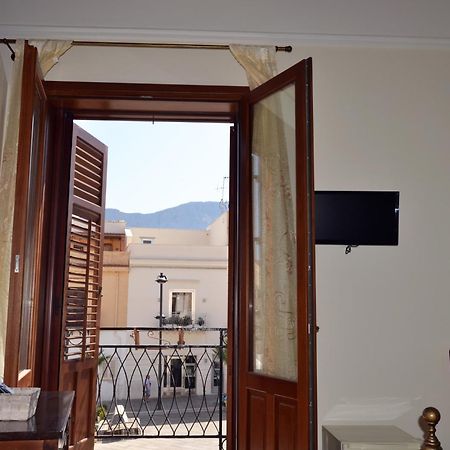 Hotel Palazzo Graziano à Terrasini Extérieur photo