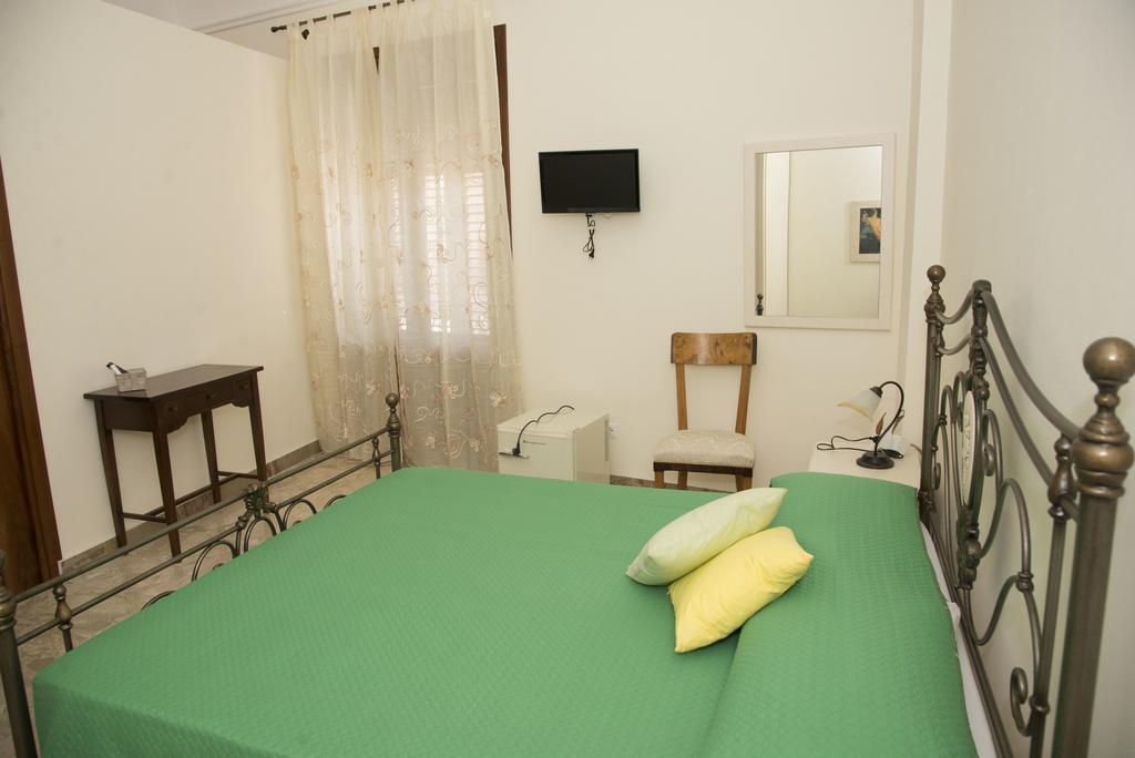 Hotel Palazzo Graziano à Terrasini Extérieur photo