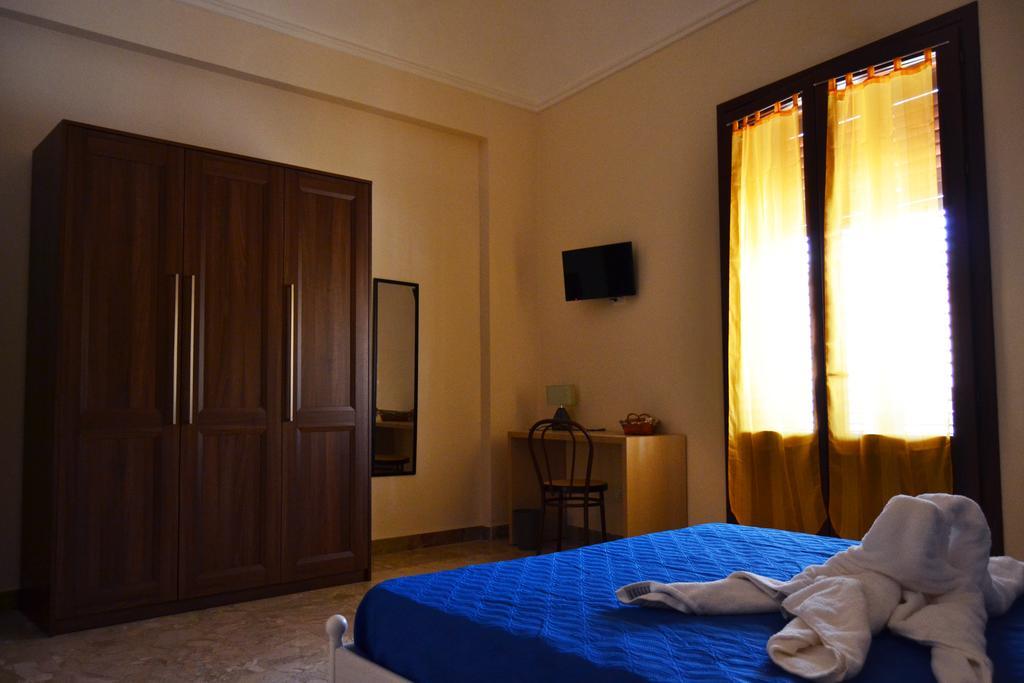 Hotel Palazzo Graziano à Terrasini Extérieur photo