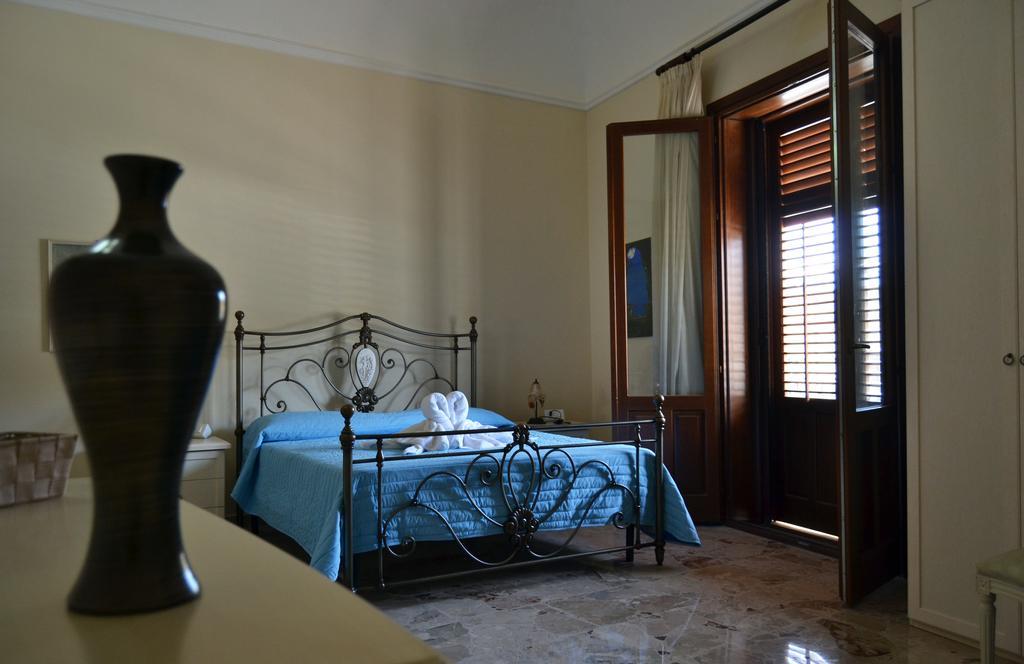 Hotel Palazzo Graziano à Terrasini Extérieur photo