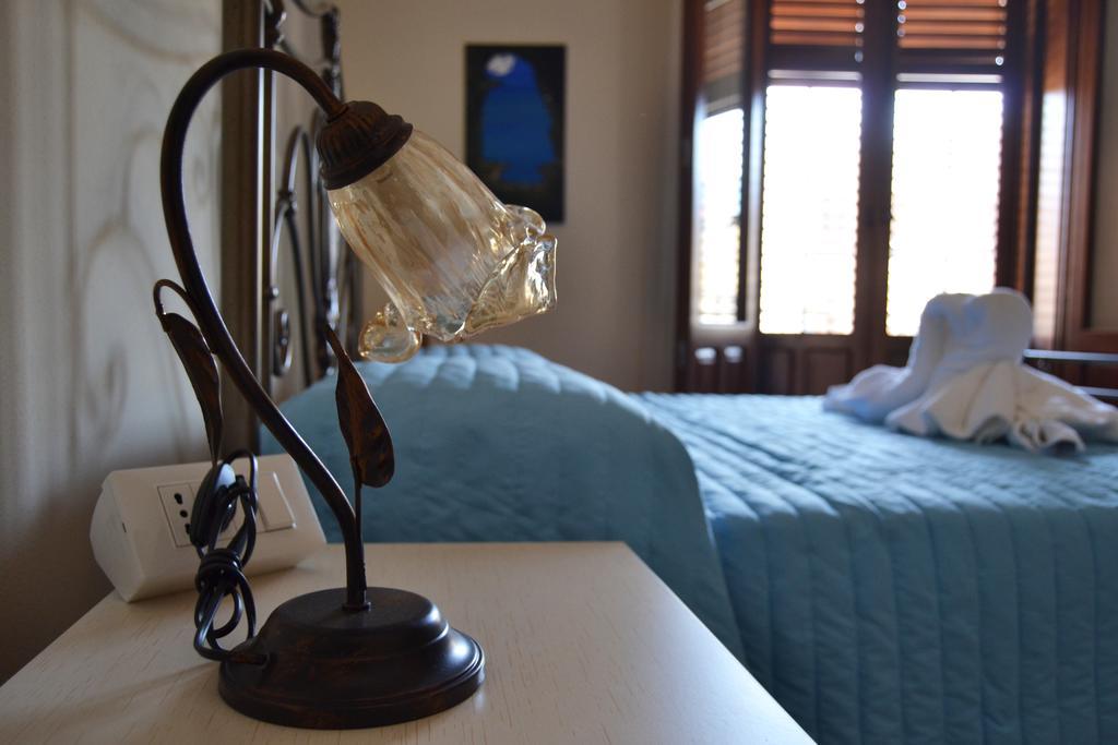 Hotel Palazzo Graziano à Terrasini Extérieur photo