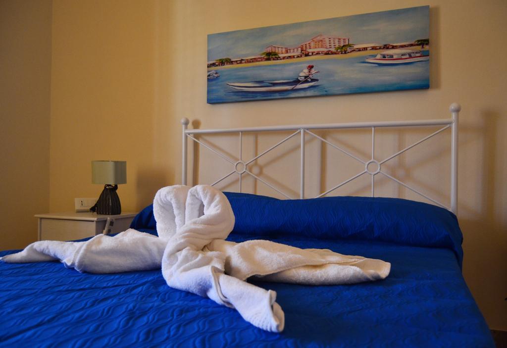Hotel Palazzo Graziano à Terrasini Extérieur photo