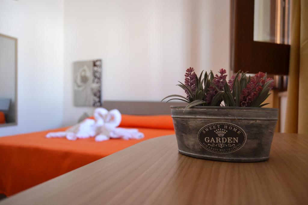Hotel Palazzo Graziano à Terrasini Extérieur photo