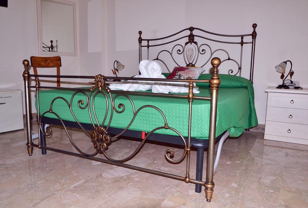 Hotel Palazzo Graziano à Terrasini Extérieur photo