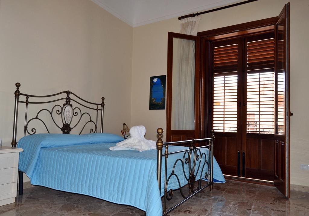 Hotel Palazzo Graziano à Terrasini Extérieur photo